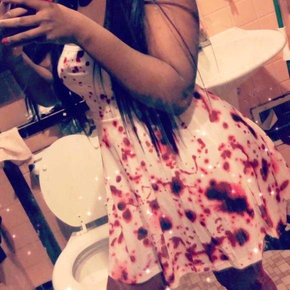 Bloody Halloween dress - Picture 2 of 4